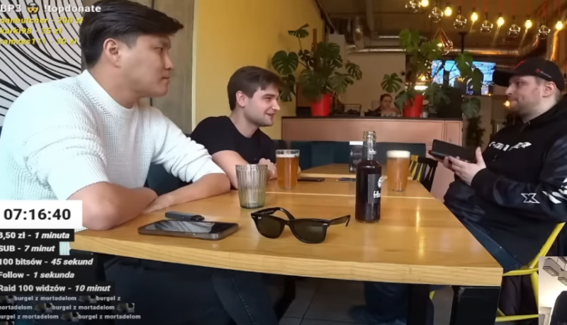 Plik:Konfrontacja o perfumy1.png